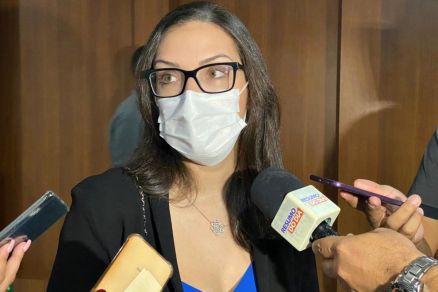 Janaina rejeita Faiad, mas diz que aceita nome ligado a Emanuel