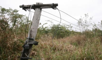 Escada encosta em fio de energia e trabalhador morre eletrocutado