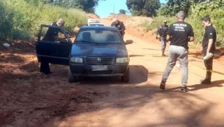 Homem é encontrado morto com sinais de tortura e mãos amarradas dentro de carro em Alta Floresta