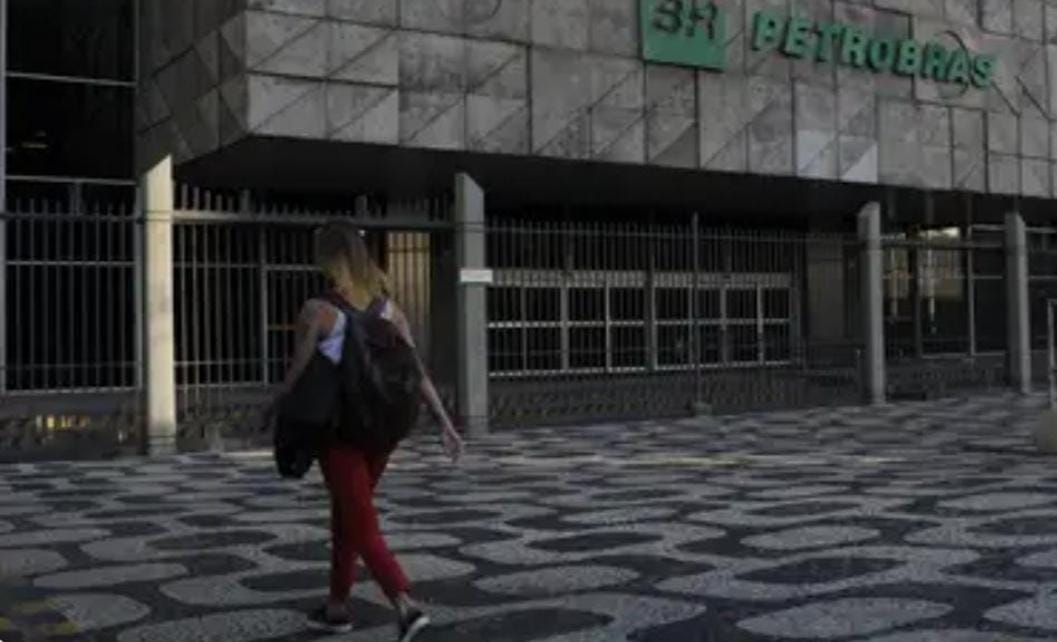 Petrobras tem resultado negativo de R$ 2,6 bi no segundo trimestre