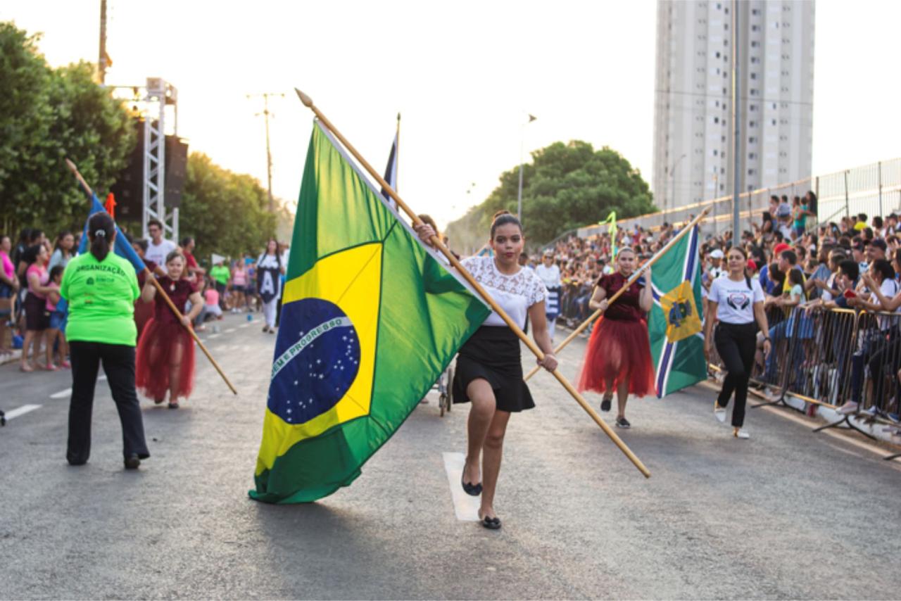 Desfile cívico será neste sábado (07) em novo local com tema em homenagem aos 50 anos de Sinop 