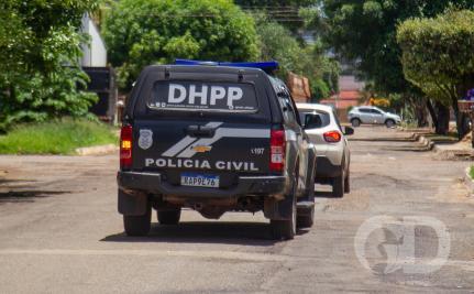 Dupla invade casa  e mata jovem de 21 anos com vários tiros