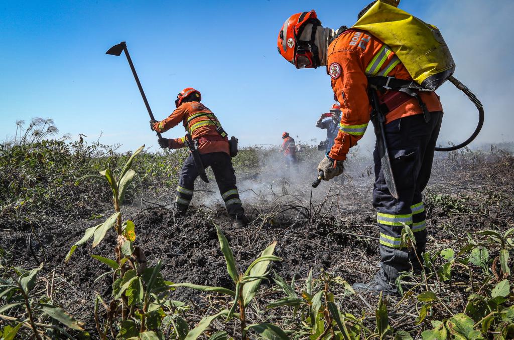 O cenário é desafiador: existe uma seca severa e as pessoas precisam parar de fazer uso do fogo, orienta comandante-geral do Corpo de Bombeiros