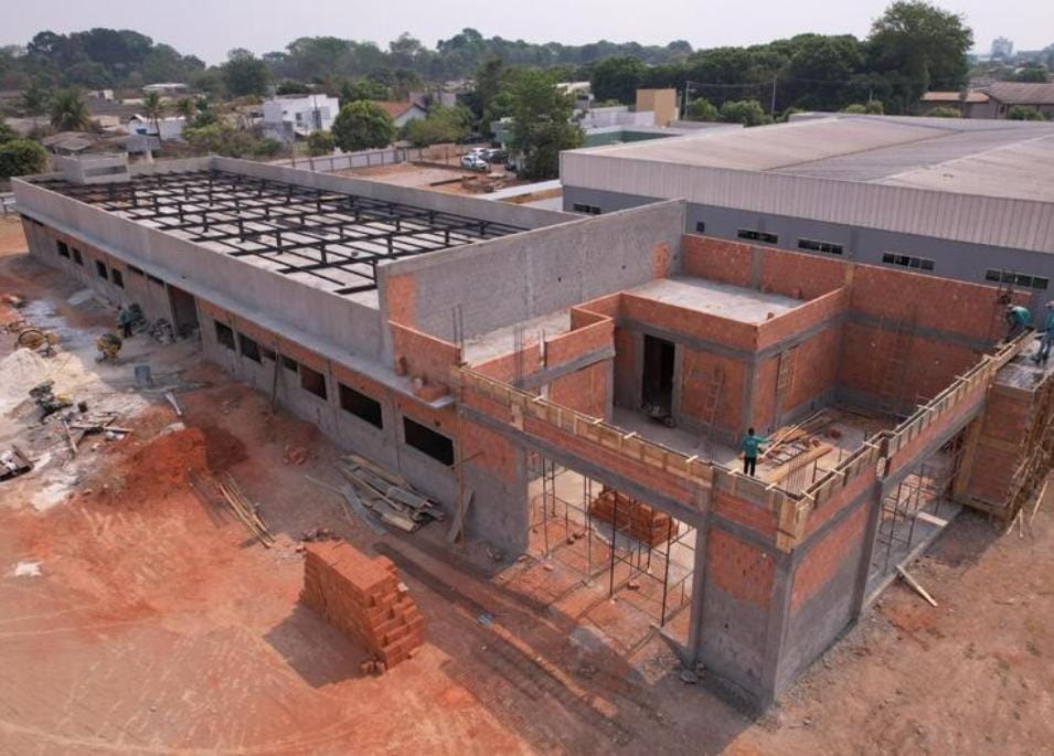 INVESTIMENTOS NA SAÚDE:  Obras do novo Centro de Especialidades Médicas seguem em ritmo acelerado