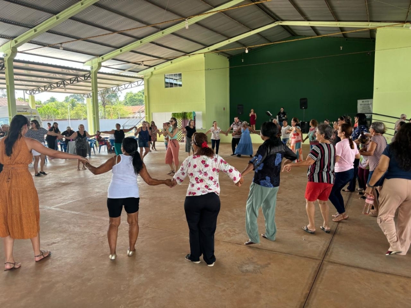 Idosos do CRAS Boa Esperança participam de manhã de lazer no mês de valorização da pessoa idosa