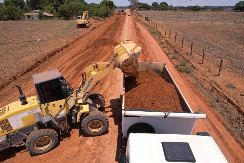 Infraestrutura: Obras de pavimentação asfáltica da Estrada Selene avançam após ordem de serviço