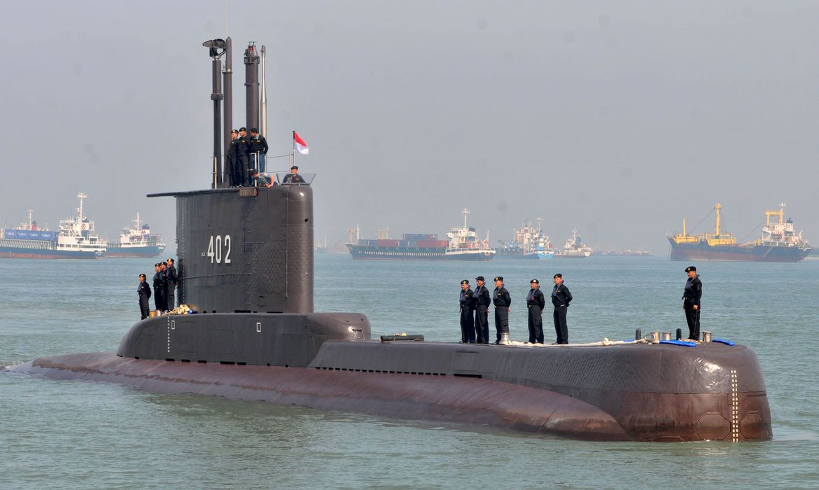 Indonésia: submarino tem capacidade de oxigênio de 72 horas