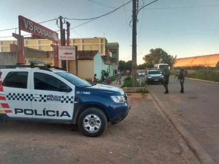 Homem mata colega de trabalho e deixa outro ferido