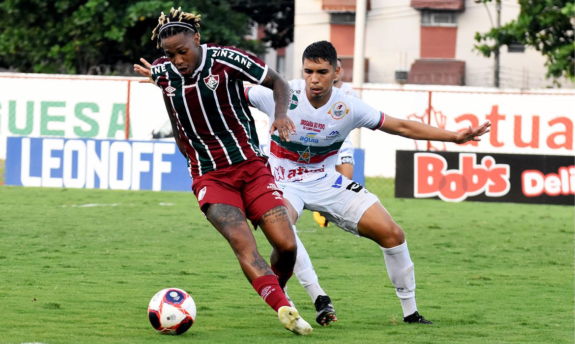 Carioca: Fluminense e Portuguesa empatam na ida da semifinal