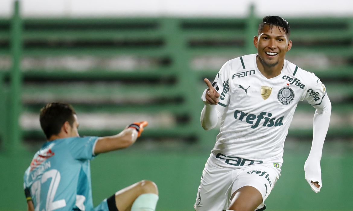 Libertadores: Rony faz dois e lidera vitória do Palmeiras ante Defensa