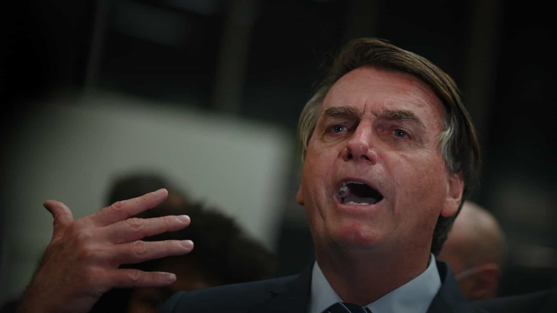 Bolsonaro parabeniza polícia após operação que deixou 28 mortos no Jacarezinho