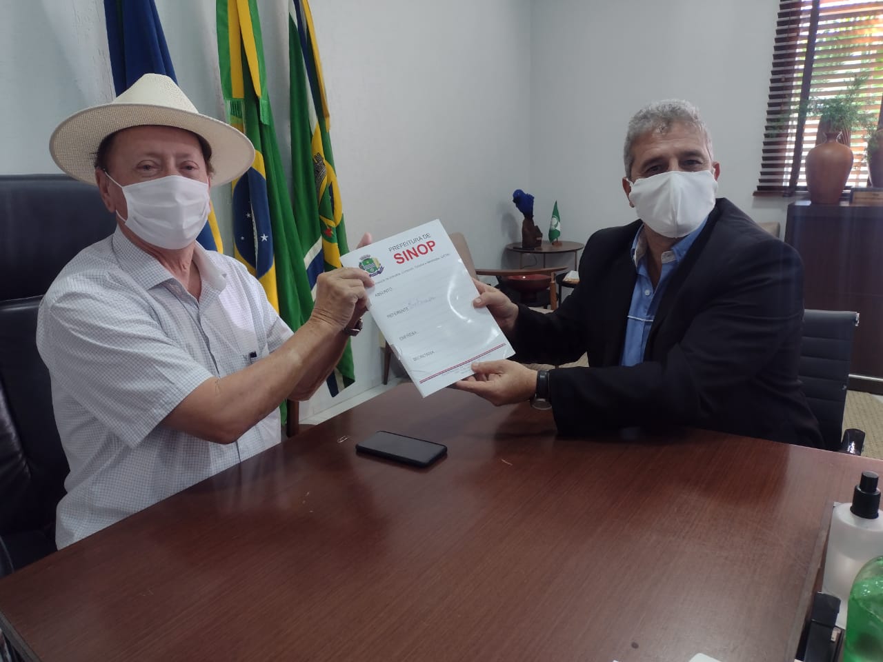 Prefeito assina termo de cooperação entre Prefeitura de Sinop e Embrapa