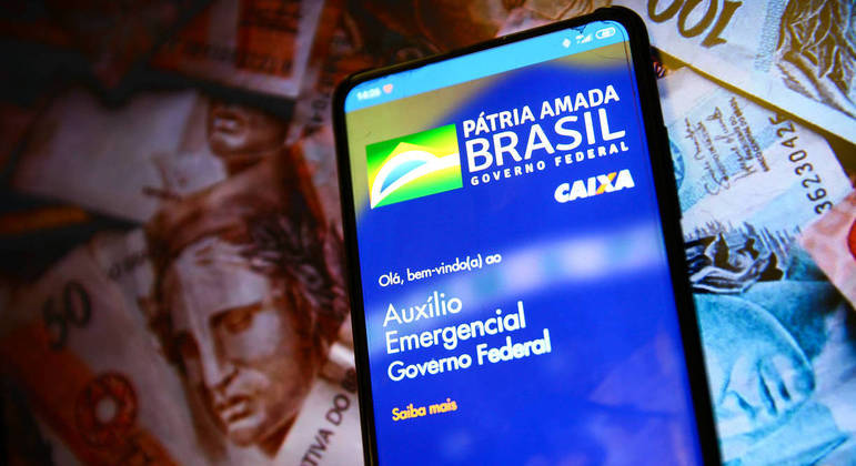 Governo libera saque do auxílio emergencial para 2,5 milhões