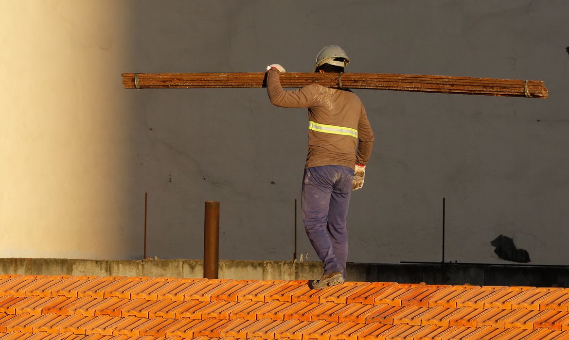 Custo da construção cresce 2,3% em junho, diz FGV