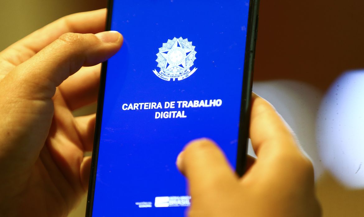 Agência Brasil explica: carteira de trabalho digital