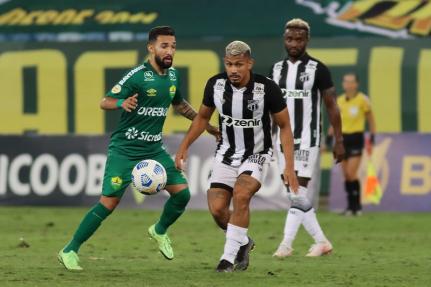 Com um a menos em campo, Cuiabá arranca empate contra o Ceará