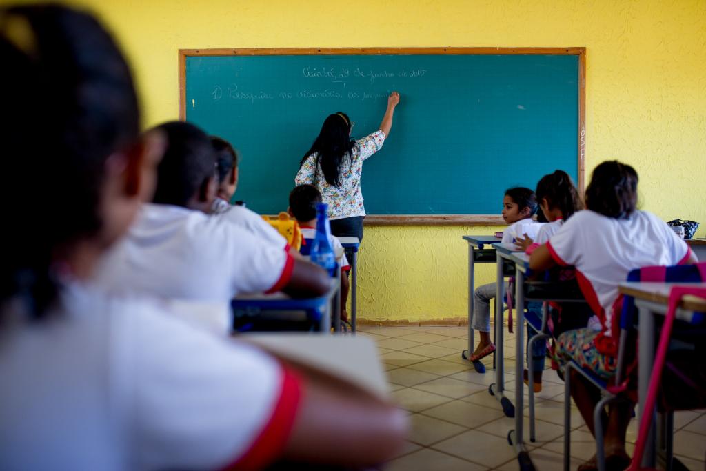 Programa do Governo de MT para alfabetizar crianças até o 2º ano do Ensino Fundamental é aprovado na ALMT