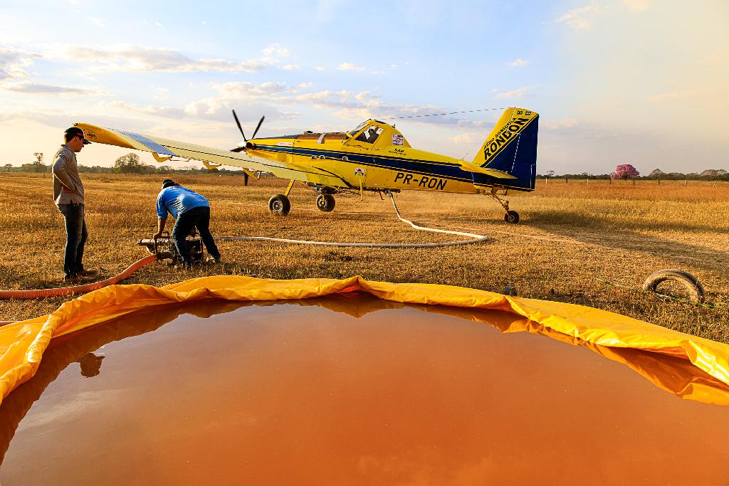 Aviões entram em ação para auxiliar no combate a incêndio no Pantanal mato-grossense