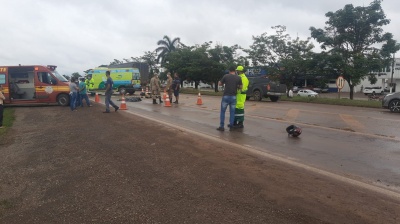 Acidente Fatal Carreta passa por cima de motociclista e causa morte de mulher na BR-163 em Sinop