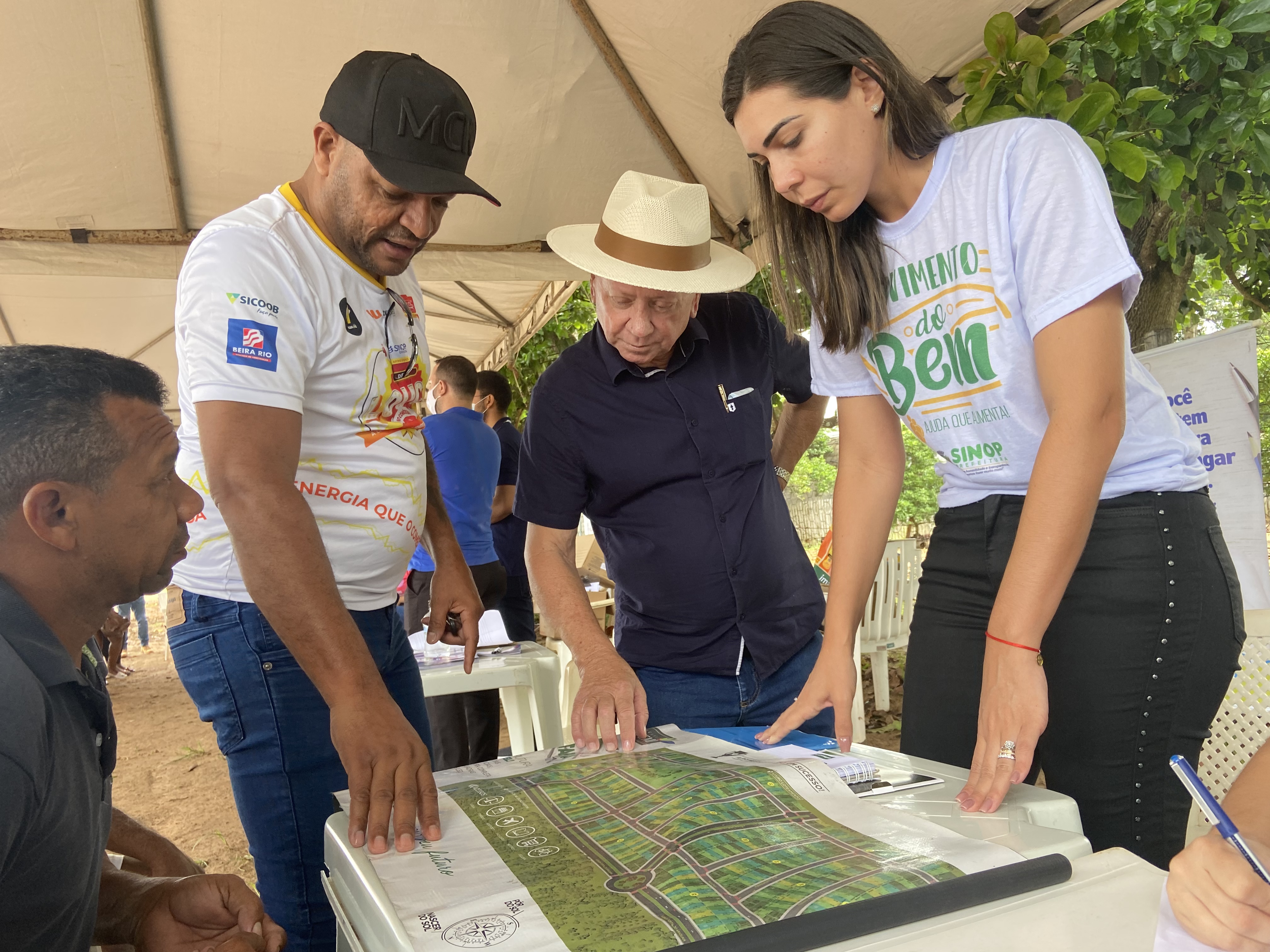 Secretaria oferece oportunidades para que famílias do Jardim Araguaia deixem a ocupação e vivam em lugar regularizado