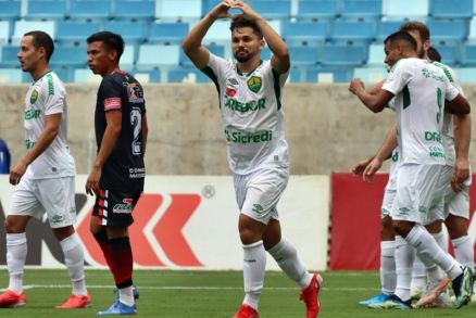 Com gols de novos jogadores, Cuiabá vence o Ação em estreia