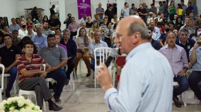 Neri diz que candidatura pertence a grupo e busca apoios do interior