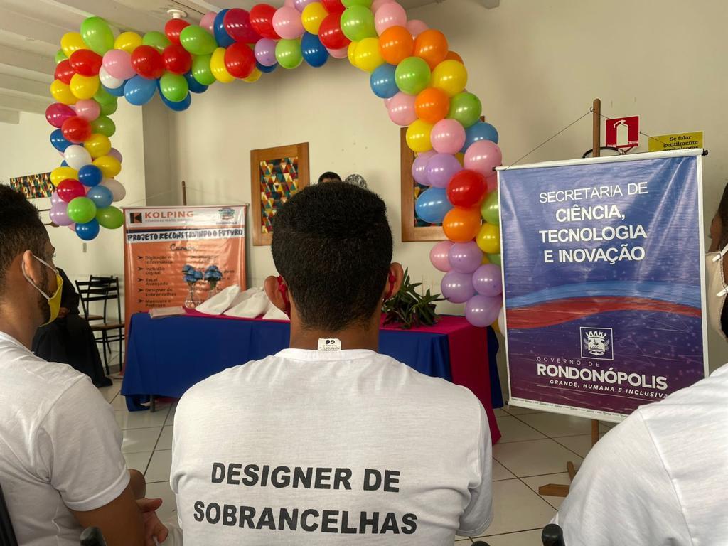 Reeducandos concluem cursos de qualificação profissional na Penitenciária Mata Grande