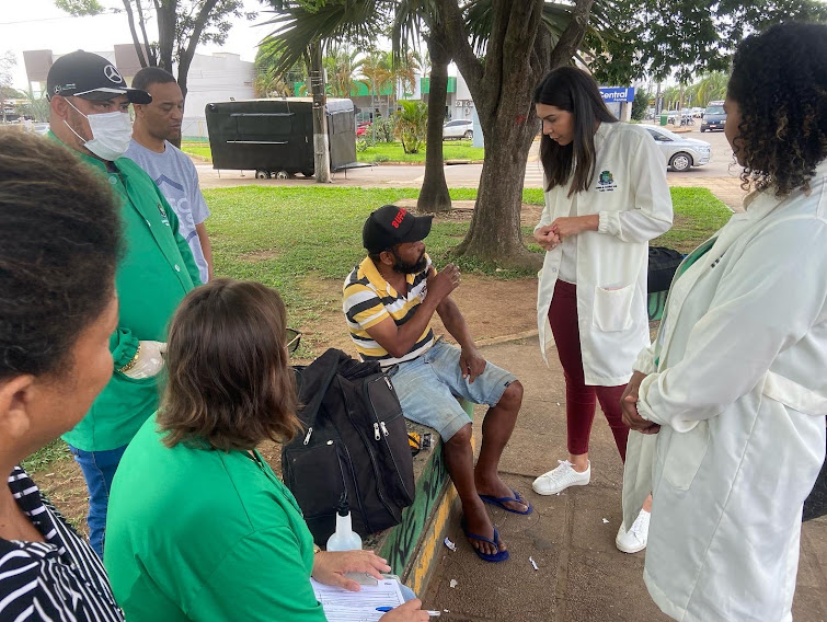 Ação realizada pela Assistência Social retira 18 pessoas da situação de rua em Sinop