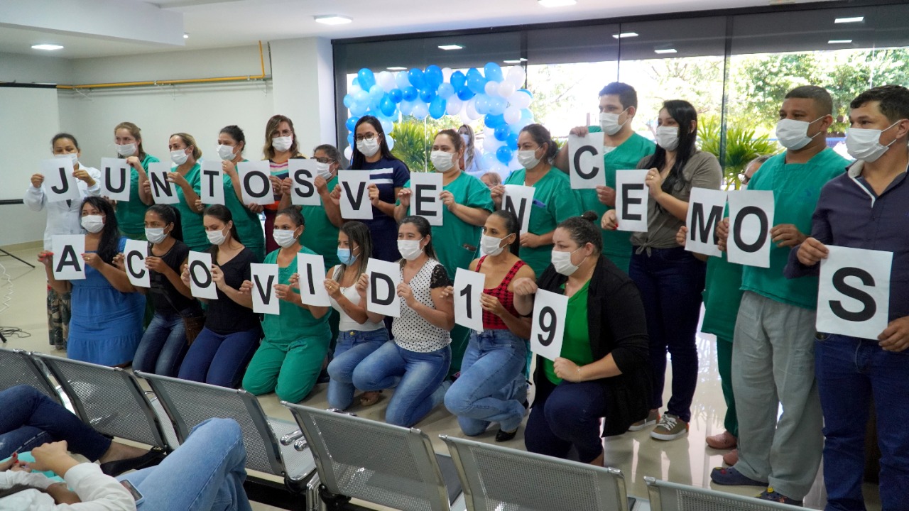 Hospital Regional de Sinop encerra atividades na ala Covid 19 e presta homenagens