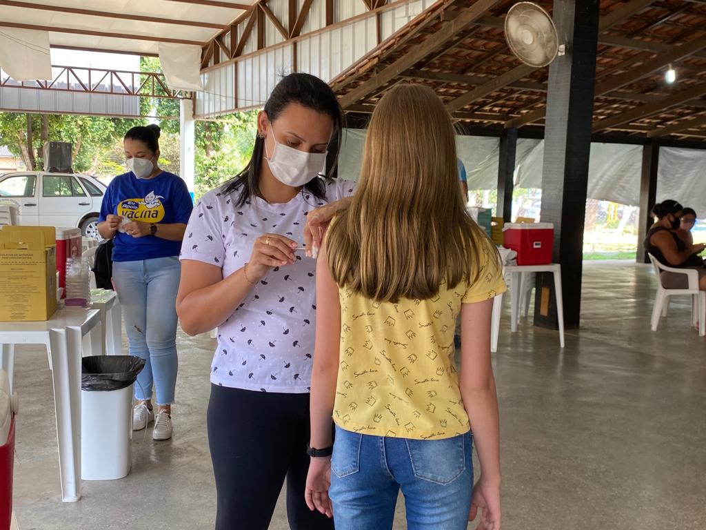 Covid-19: liberada terceira dose de vacina para menores de 12 a 17 anos