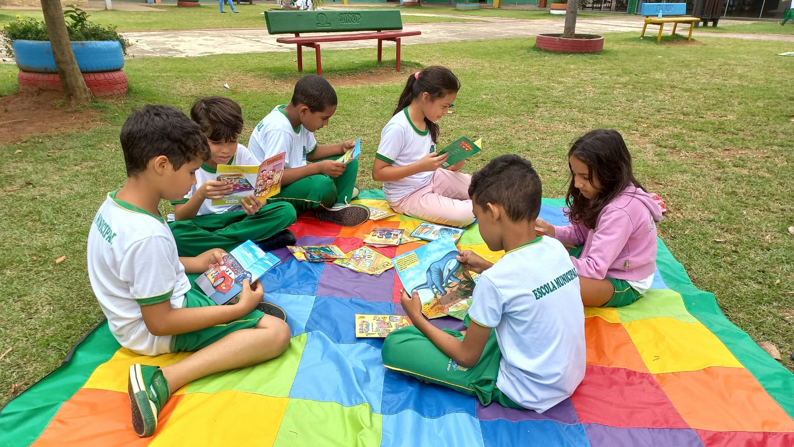 Escolas desenvolvem projeto para estimular a leitura e a produção textual dos alunos