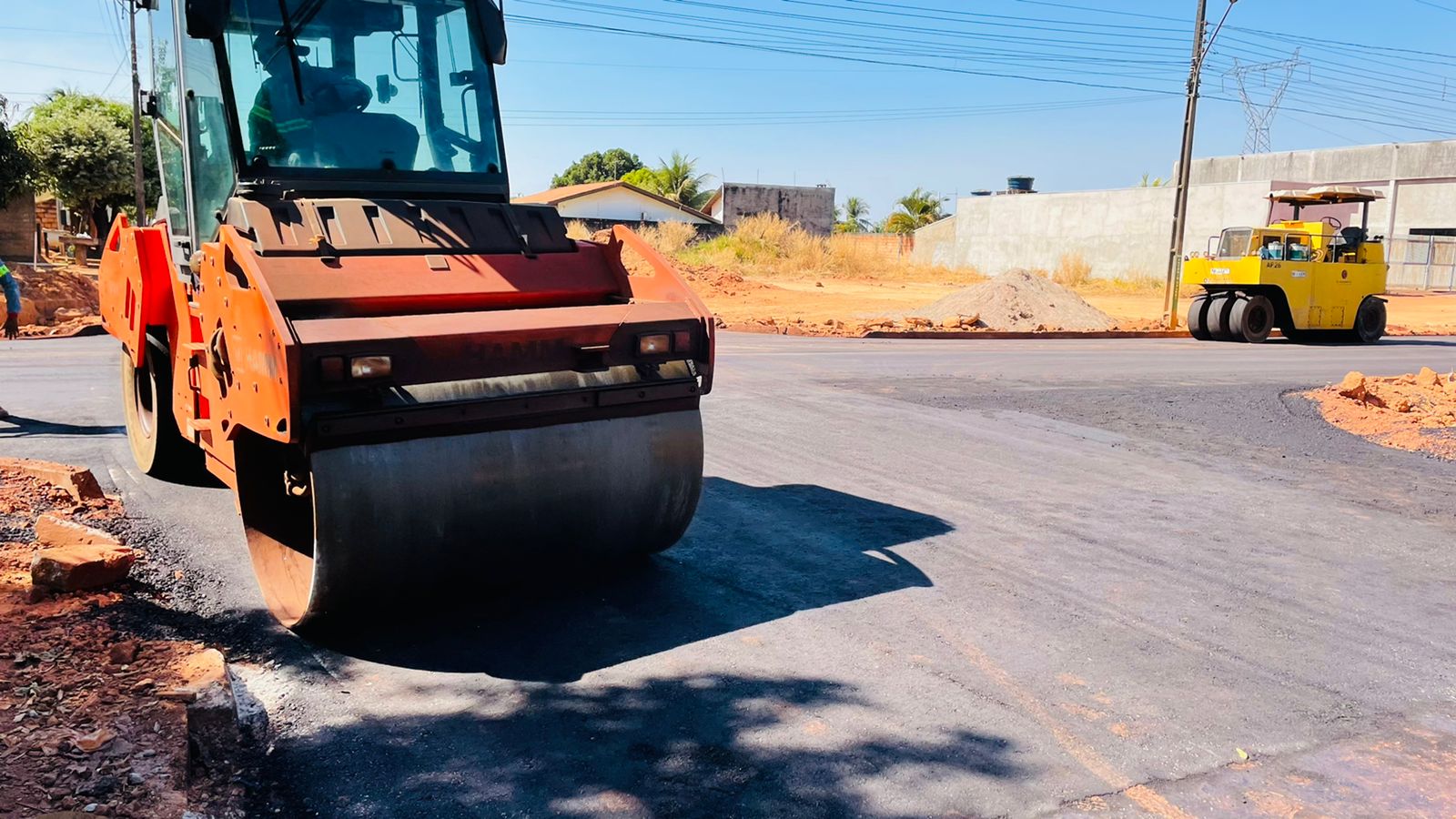 Asfalto do bairro Alto da Glória está na reta final aproximadamente 90% das ruas já pavimentadas