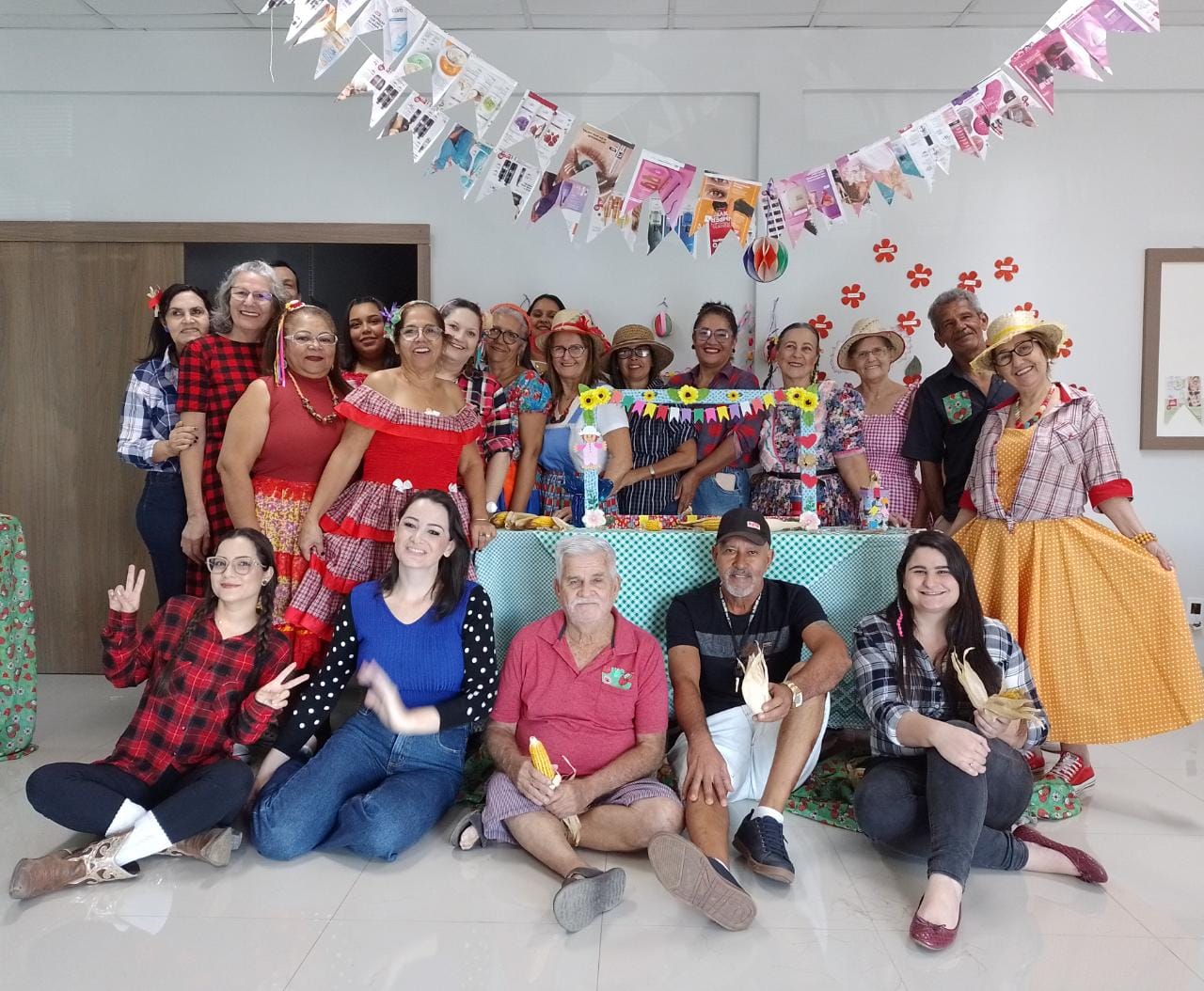 PreviSinop promove festa junina para servidores aposentados