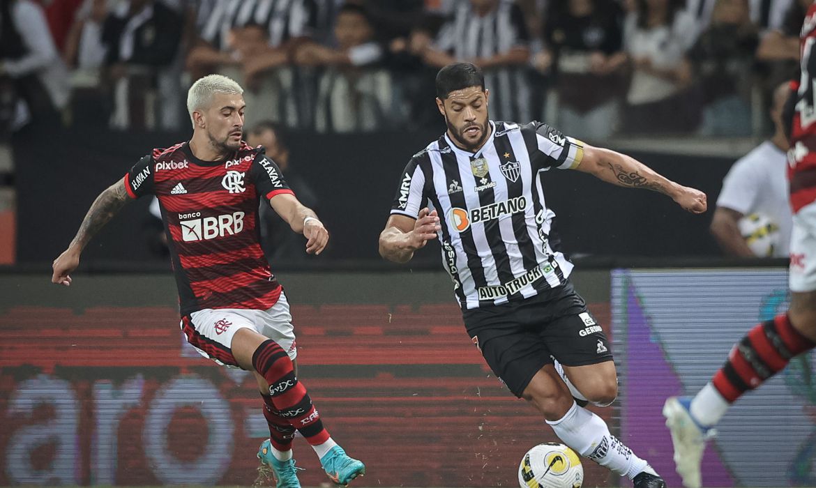 Copa do Brasil: Fla e Galo duelam no Maracanã por vaga nas quartas