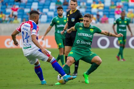 FUTEBOL: Fantasma Da Série B Começa  Apontar Para o Cuiabá Após Derrota Para o Fortaleza na Arena Pantanal