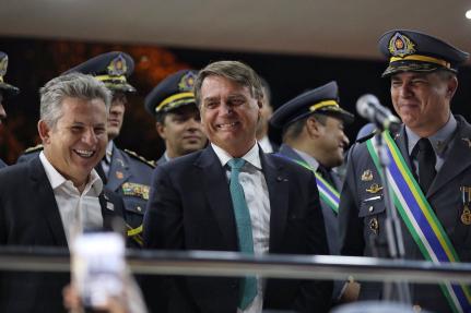 O Presidente Jair Bolsonaro diz que Mauro Mendes tem pavio curto