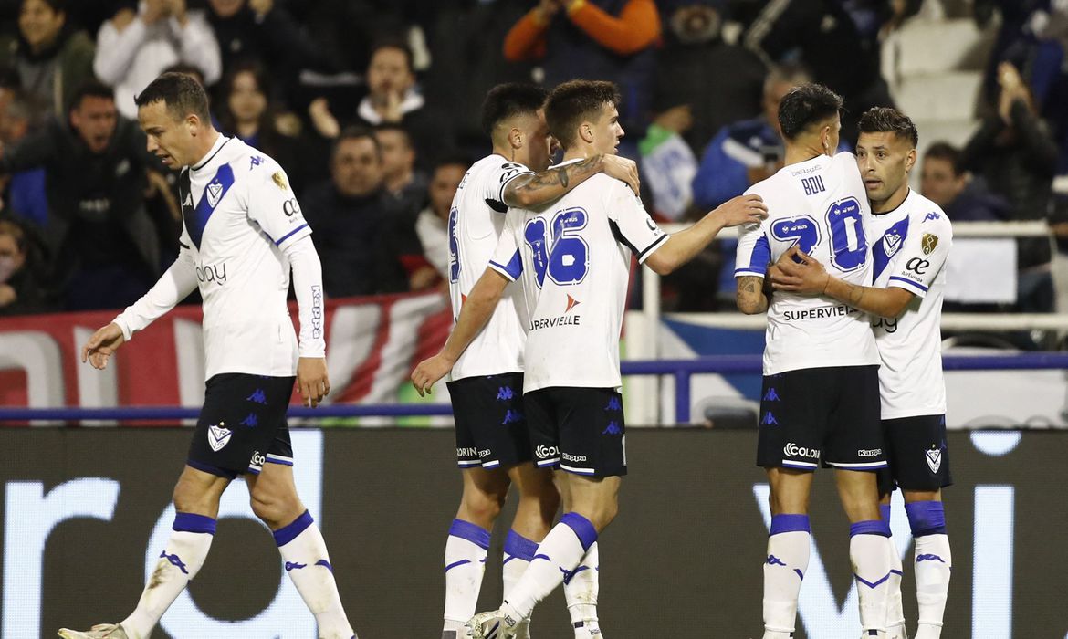 Copa Libertadores: Vélez elimina Talleres e pega Flamengo na semifinal