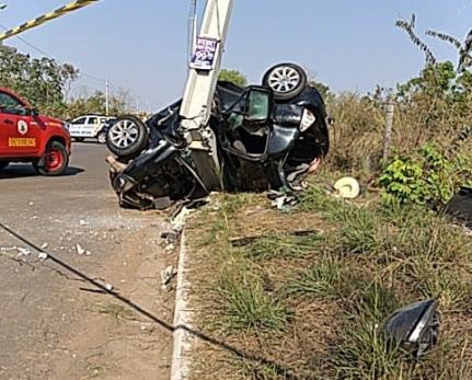 TRAGÉDIA: Jovem morre e irmãos ficam feridos em grave acidente