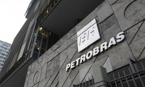 Petrobras anuncia queda de 5% a clientes no preço do gás natural