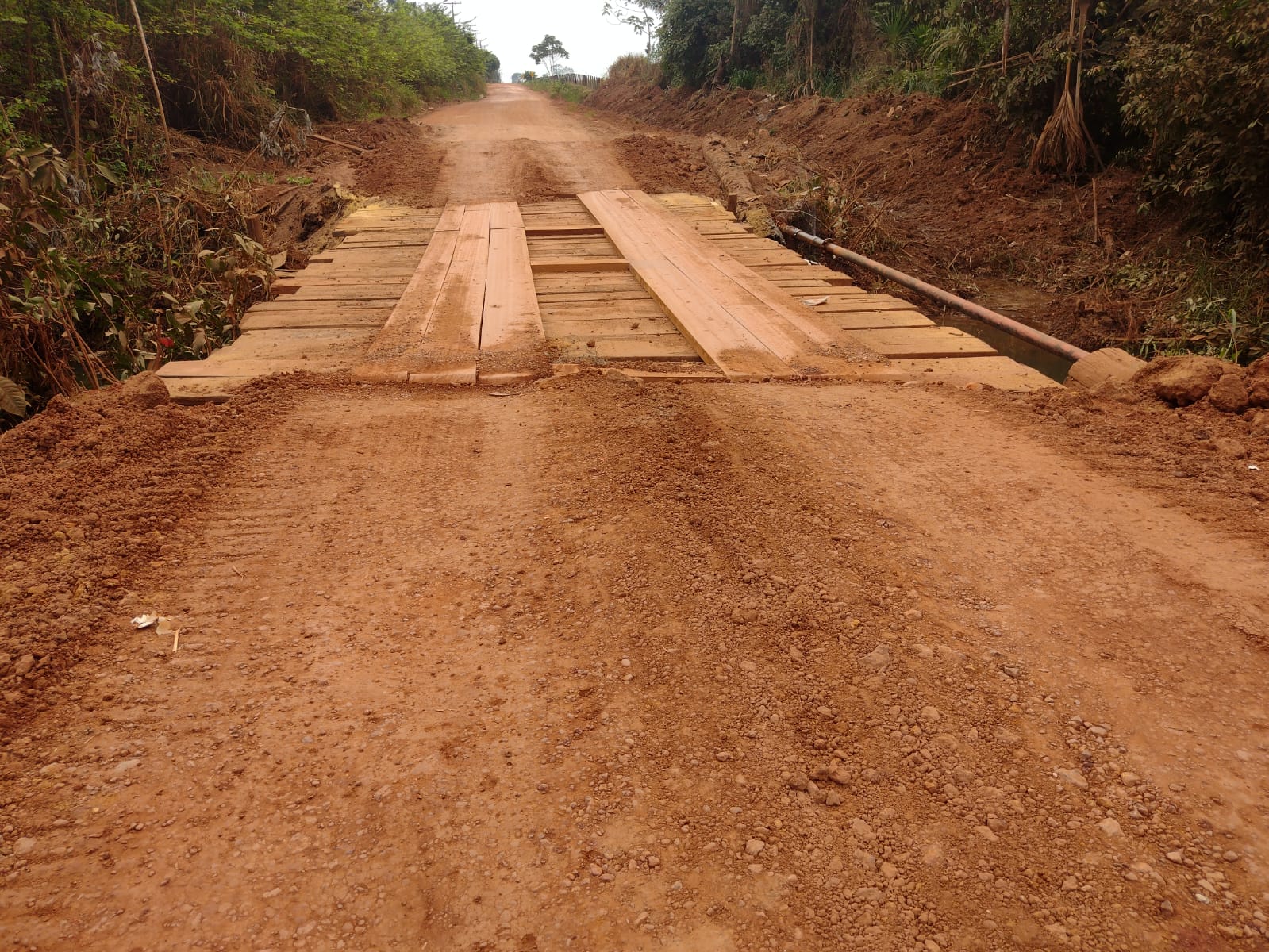 Tráfego na Estrada Cirineu Coan é liberado após recuperação de ponte