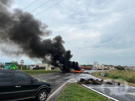 4º DIA DE PARALISAÇÃO : Rodovias continuam bloqueadas com atos antidemocráticos