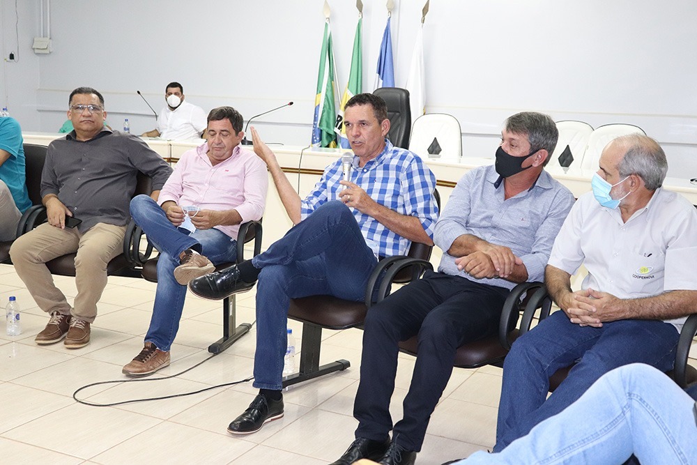 Deputado Juarez Costa anuncia R$ 4 milhões de reais para asfalto em Terra Nova, R$ 500 mil para a saúde e R$ 300 mil para o esporte