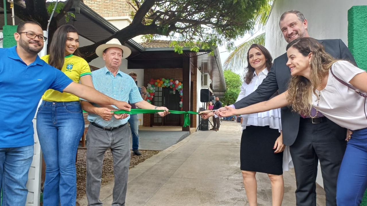 Dorner inaugura CAPSi para atender crianças e adolescentes em Sinop; autoridades destacam conquista