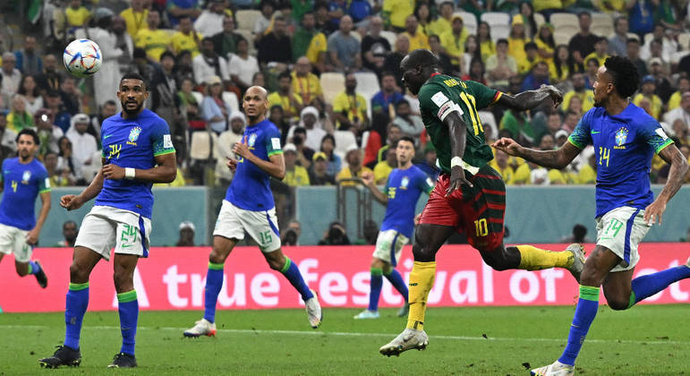 Camarões vence por 1a 0 e pela primeira vez o Brasil perde para um país africano em Copas