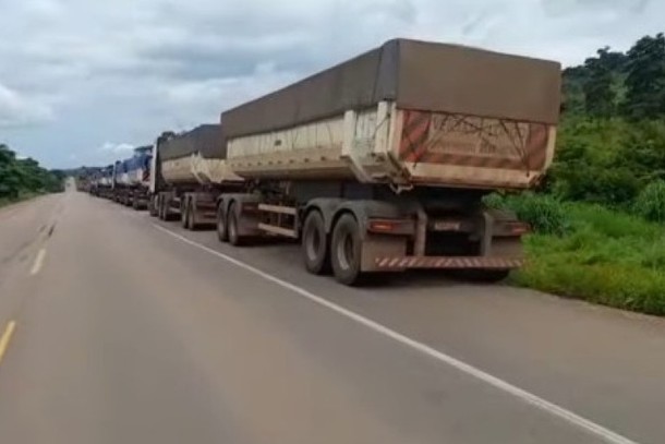 Caminhões da empresa de Blairo Maggi são atingidos por tiros