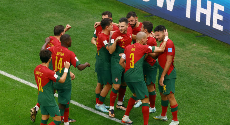 Substituto de CR7 brilha, Portugal goleia Suíça por 6 a 1 e se classifica para as quartas de final