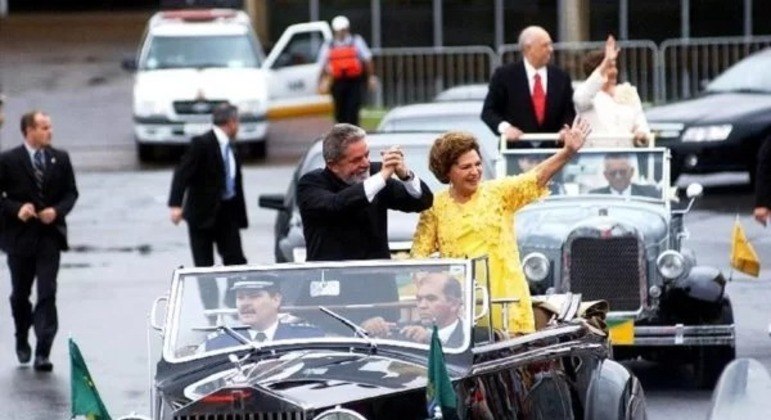 Decisão sobre desfile de Lula em carro aberto ou blindado fica para a última hora