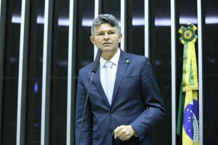 Ação no STF pede inclusão de José Medeiros como investigado por atos antidemocráticos