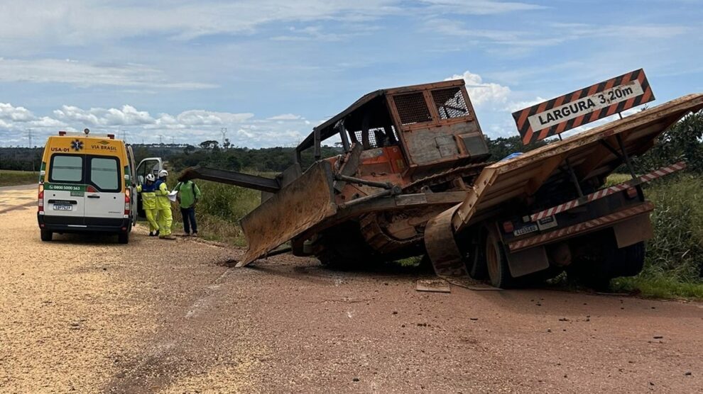 Caminhão e Carreta batem na BR-163 entre Sinop e Itaúba