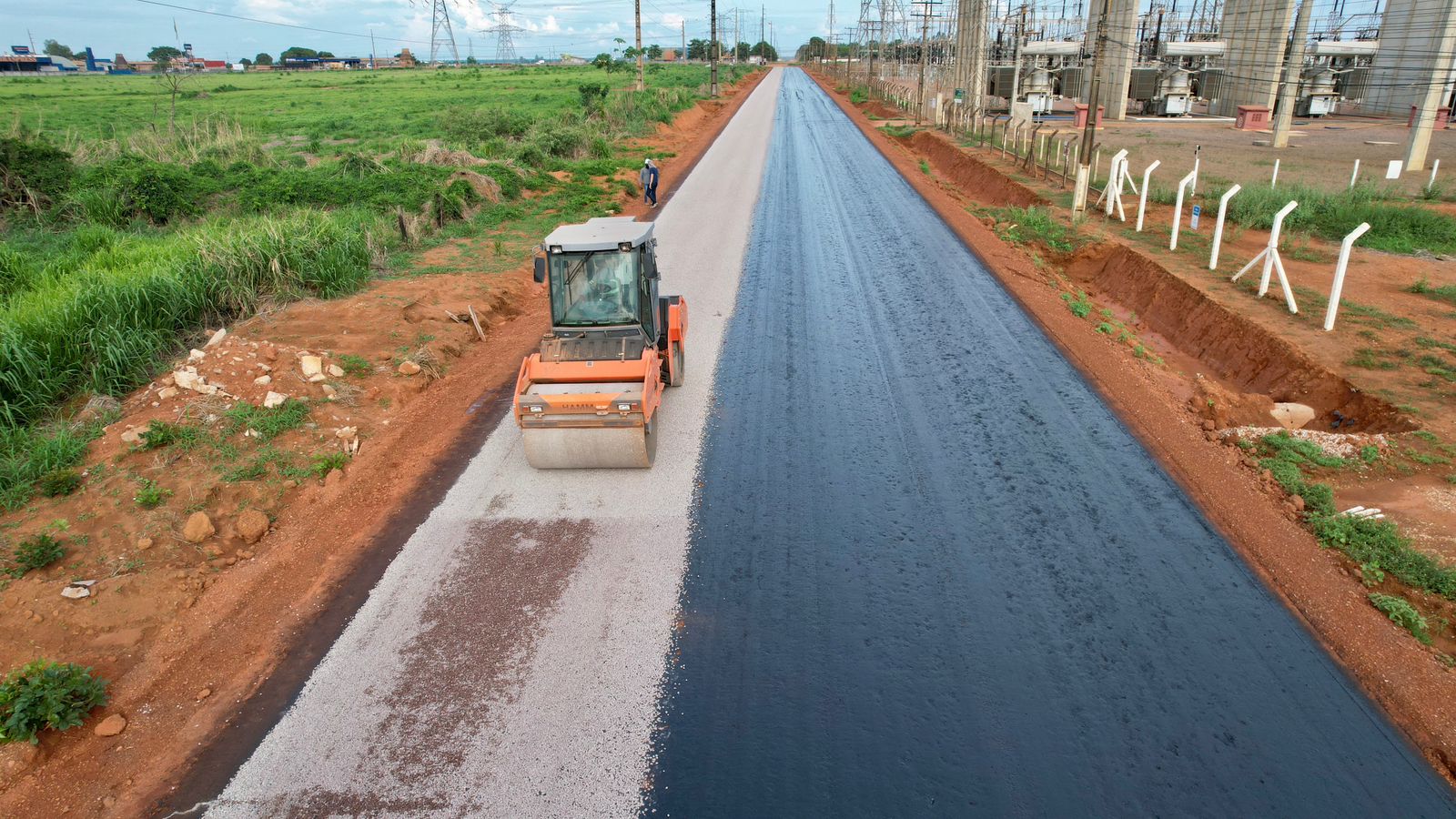 Obras de infraestrutura avançam em Sinop com pavimentação de importantes vias de acesso